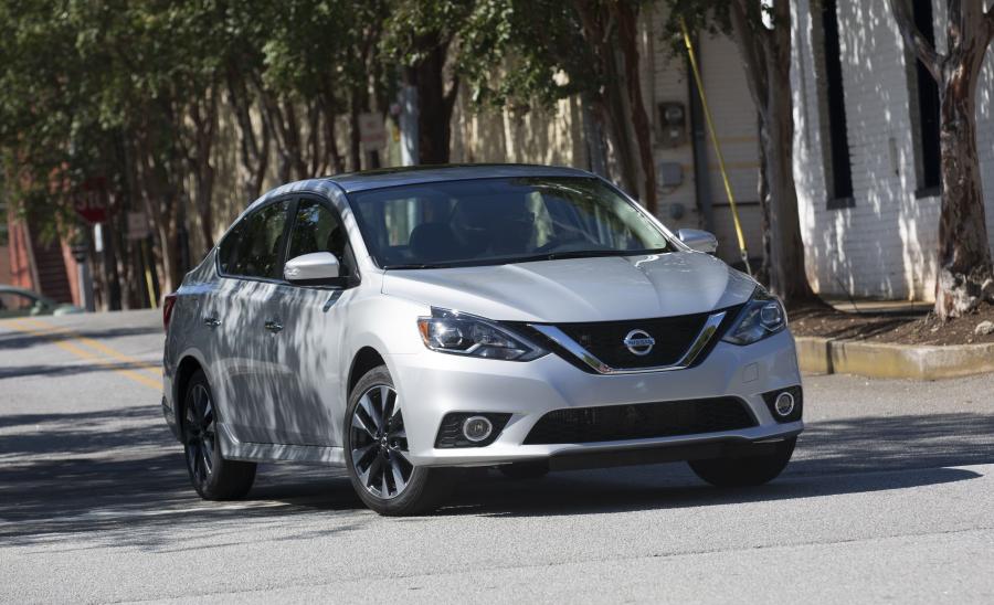  Nissan Sentra SR Turbo (B17) 2016 года  (фото 42 из 44)